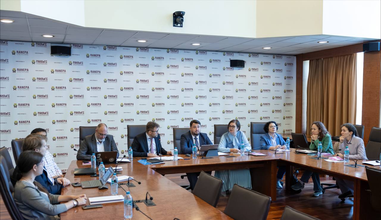 Исследование: Представление о больших соцгарантиях главам муниципалитетов и местным депутатам сильно преувеличено