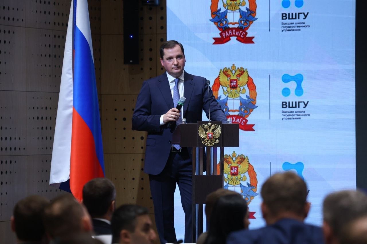 Губернатор Архангельской области Александр Цыбульский встретился с участниками программы «Мастер государственного управления для руководителей»