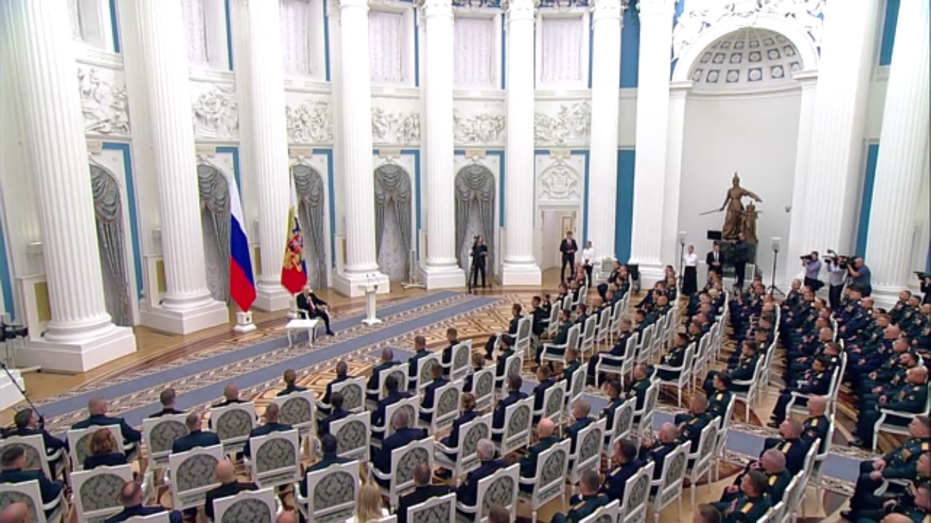 Владимир Путин встретился с участниками программы «Время героев»