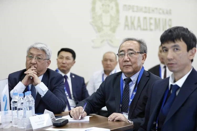 На площадке ВШГУ Президентской академии стартовала школа мэров для Кыргызской Республики