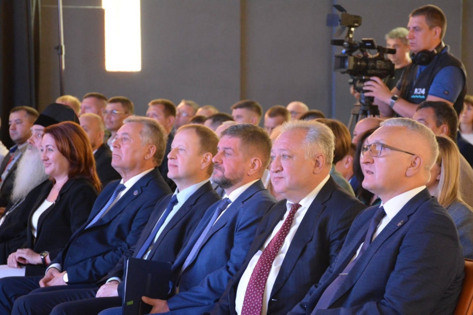 В трех регионах запущены кадровые программы для участников СВО