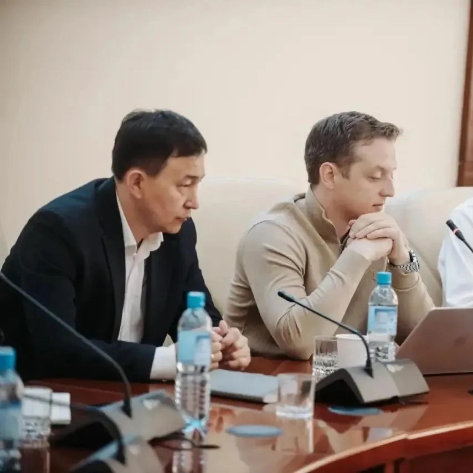 100 муниципальных служащих Республики Бурятия повысили квалификацию по программе «Интеграция искусственного интеллекта в процессы государственного управления»